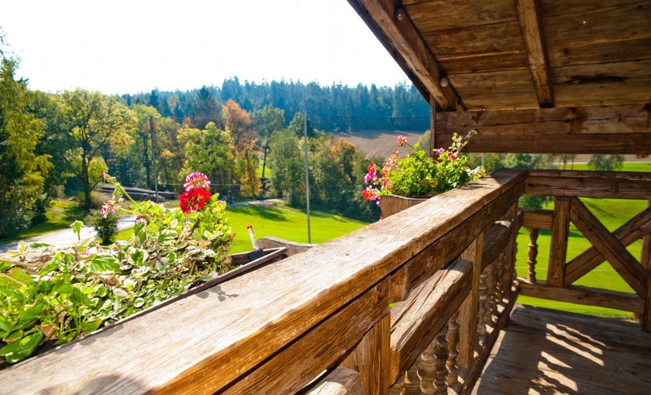 Topfit-Freizeitpark Hotel Freinberg Bagian luar foto